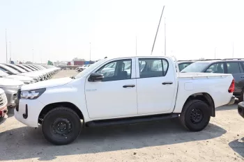 TOYOTA HILUX DIESEL 2.4L 4X4 2024 MODEL YEAR WHITE COLOR
