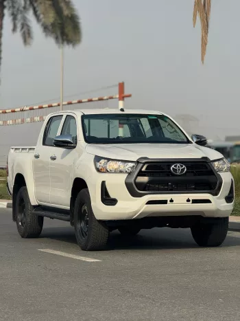 TOYOTA HILUX 2.4L DIESEL DOUBLE CABIN COMFORT PLUS 2024 MODEL YEAR