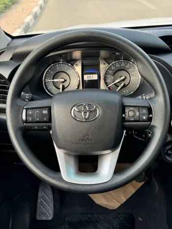 TOYOTA HILUX 2.4L DIESEL DOUBLE CABIN COMFORT PLUS 2024 MODEL YEAR