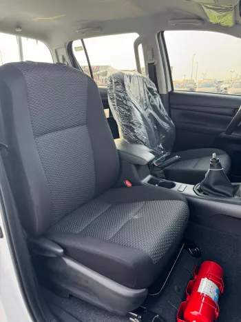 TOYOTA HILUX 2.4L DIESEL DOUBLE CABIN COMFORT PLUS 2024 MODEL YEAR