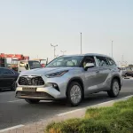 Toyota Highlander Limited Hybrid 2.5L 2024 Model Year Silver Color - Thumbnail 2