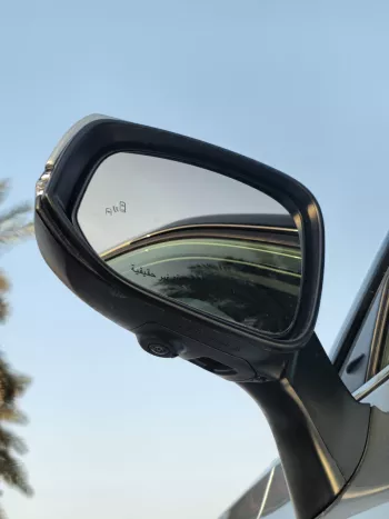 Toyota Highlander Limited Hybrid 2.5L 2024 Model Year Silver Color