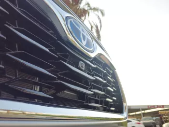 Toyota Highlander Limited Hybrid 2.5L 2024 Model Year Silver Color