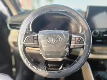 Toyota Highlander Limited Hybrid 2.5L 2024 Model Year Silver Color