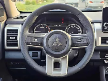 MITSUBISHI L200 GLS SPORTERO 2.4L DIESEL 2024 MODEL YEAR