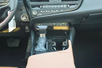 LEXUS ES350 3.5L V6 PETROL FWD SEDAN 2024 MODEL YEAR