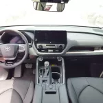 Toyota Grand Highlander limited 2024 Model Year petrol 2.4L AWD - Thumbnail 23