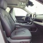 Toyota Grand Highlander limited 2024 Model Year petrol 2.4L AWD - Thumbnail 24