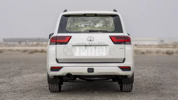 TOYOTA LAND CRUISER LC300 VX 3.3L DIESEL 2024 MODEL YEAR WHITE COLOR
