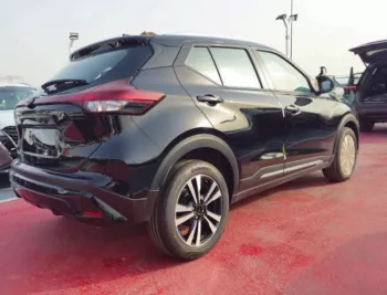 Nissan Kicks 1.6L FWD 2024 Model Year Black Color Exterior