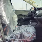 Nissan Kicks 1.6L FWD 2024 Model Year Gray Color Exterior - Thumbnail 9