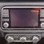 Nissan Kicks 1.6L FWD 2024 Model Year Gray Color Exterior - Thumbnail 15