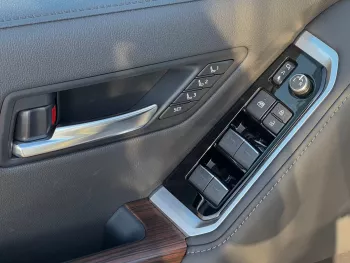 Toyota land cruiser VXR twin turbo European 2023