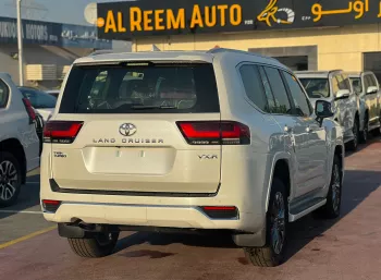 Toyota land cruiser VXR twin turbo European 2023
