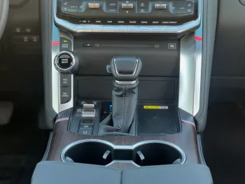 Toyota land cruiser VXR twin turbo European 2023