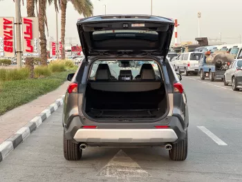TOYOTA RAV4 XLE PREMUIM 2.4L PETROL 2019 MODEL YEAR WITH 360 CAMERA
