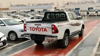 Toyota Hilux S-GLX 2.7L Petrol A/T Full Option 2024 Model Year