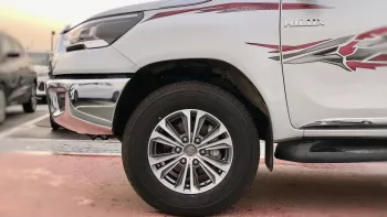 Toyota Hilux S-GLX 2.7L Petrol A/T Full Option 2024 Model Year