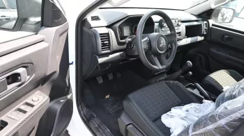MITSUBISHI L200 2.4L HIGH LINE PETROL 4X4 GLX MT 2024 MODEL YEAR