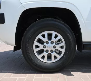 MITSUBISHI L200 2.4L HIGH LINE PETROL 4X4 GLX MT 2024 MODEL YEAR