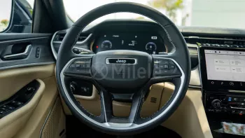 JEEP GRAND CHEROKEE LIMITED 2023 MODEL YEAR SILVER ZYNITH COLOR