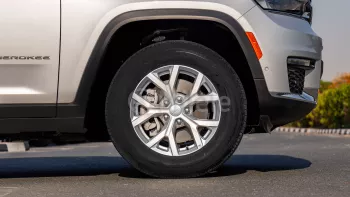 JEEP GRAND CHEROKEE LIMITED 2023 MODEL YEAR SILVER ZYNITH COLOR