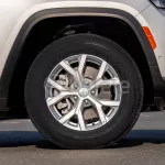 JEEP GRAND CHEROKEE LIMITED 2023 MODEL YEAR SILVER ZYNITH COLOR - Thumbnail 19