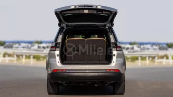 JEEP GRAND CHEROKEE LIMITED 2023 MODEL YEAR SILVER ZYNITH COLOR