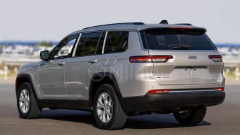 JEEP GRAND CHEROKEE LIMITED 2023 MODEL YEAR SILVER ZYNITH COLOR