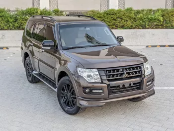 MITSUBISHI PAJERO 3.6L PETROL V6 GCC SPECS 2017 MODEL YEAR