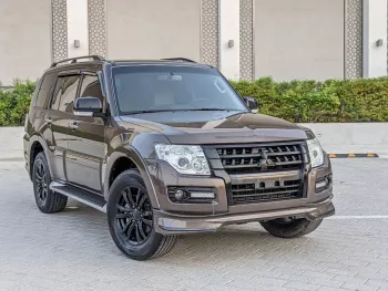 MITSUBISHI PAJERO 3.6L PETROL V6 GCC SPECS 2017 MODEL YEAR