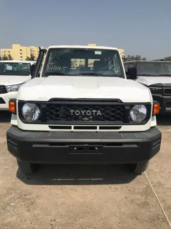TOYOTA LAND CRUISER 76 4.2L DIESEL MANUAL 2024 MODEL YEAR