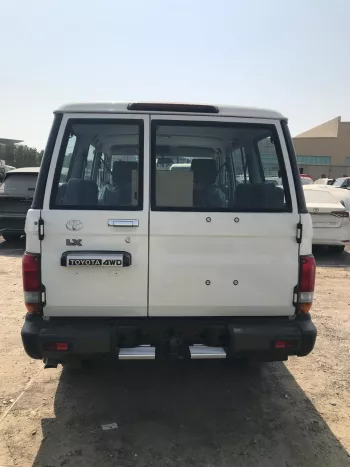 TOYOTA LAND CRUISER 76 4.2L DIESEL MANUAL 2024 MODEL YEAR