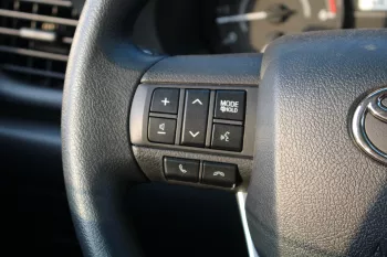 TOYOTA HILUX 2.4L DIESEL DOUBLE CAB 4WD DLX-E MANUAL 2024 MODEL YEAR