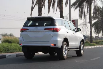 TOYOTA FORTUNER 2.7L PETROL GRADE E1 2024 MODEL YEAR WHITE COLOR