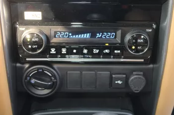 TOYOTA FORTUNER 2.7L PETROL GRADE E1 2024 MODEL YEAR WHITE COLOR