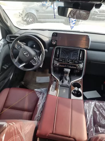 LEXUS LX600 SIGNATURE 2024 MODEL YEAR BLACK COLOR
