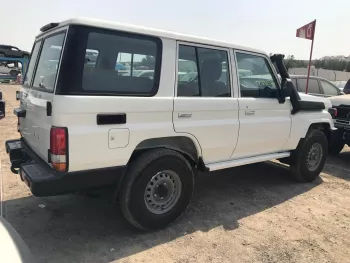 TOYOTA LAND CRUISER 76 DIESEL MANUAL 2024 MODEL YEAR