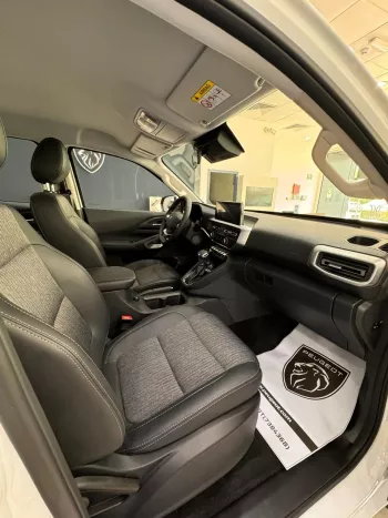 PEUGEOT LANDTREK 2.4L PETROL TURBO 2025 MODEL YEAR