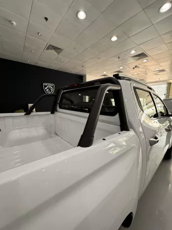 PEUGEOT LANDTREK 2.4L PETROL TURBO 2025 MODEL YEAR