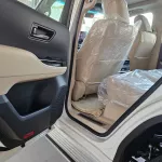 Toyota Land Cruiser 4.0 GXR 2024 Model Year White Color - Thumbnail 6