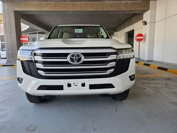 Toyota Land Cruiser 4.0 GXR 2024 Model Year White Color