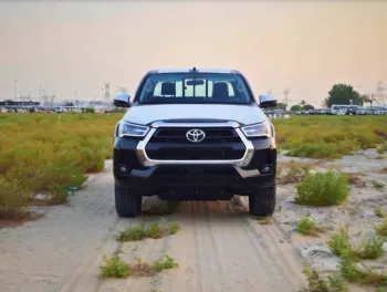 TOYOTA HILUX PETROL 2024 MODEL YEAR D/CAB 4.0L V6 SR5 A/T
