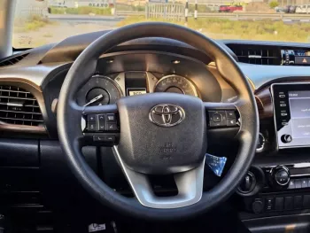 TOYOTA HILUX PETROL 2024 MODEL YEAR D/CAB 4.0L V6 SR5 A/T