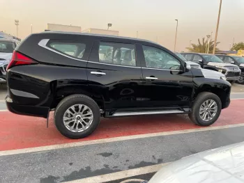 MITSUBISHI PAJERO SPORTS  2.4L DIESEL 4DW