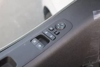 HYUNDAI STARIA 2025 MODEL YEAR 2.2L DIESEL 11 SEATER PREMIER