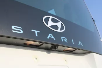 HYUNDAI STARIA 2025 MODEL YEAR 2.2L DIESEL 11 SEATER PREMIER