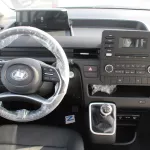 HYUNDAI STARIA 2025 MODEL YEAR 2.2L DIESEL 11 SEATER COMFORT MANUAL - Thumbnail 6