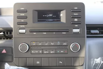 HYUNDAI STARIA 2025 MODEL YEAR 2.2L DIESEL 11 SEATER COMFORT MANUAL