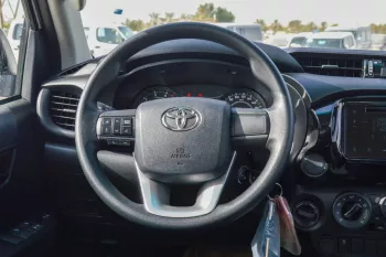 TOYOTA HILUX 2.4L PETROL MANUAL TRANSMISSION 2024 MODEL YEAR